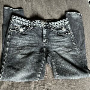 AMO TWIST
VIXEN DESTROY JEANS